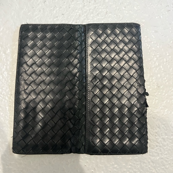 - Bottega Veneta leather flap wallet available‼️ - Picture 4 of 12